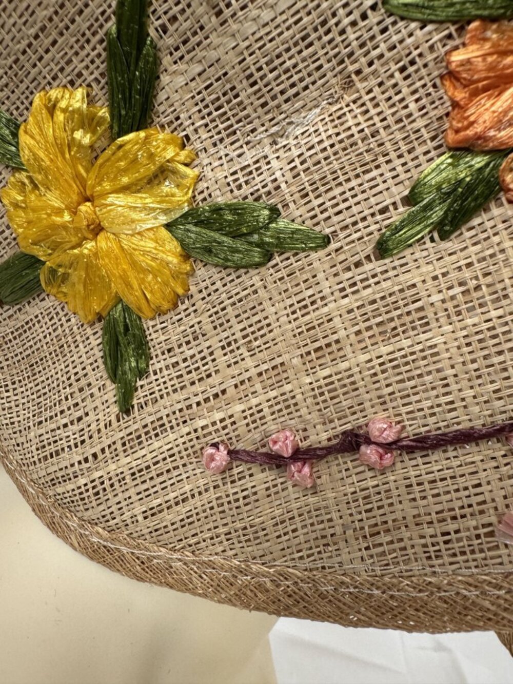 Handmade Raffia Straw Hat With Embroidered Floral Design & Chin Tie Vintage Phil - Picture 8 of 16